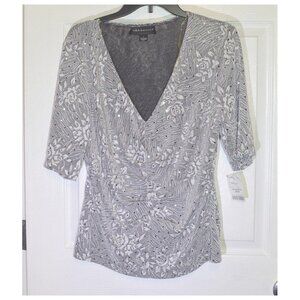 Connected Apparel Silver / Gray Flower Pattern 3/4 Sleeve Blouse Shirt Sz L NWT